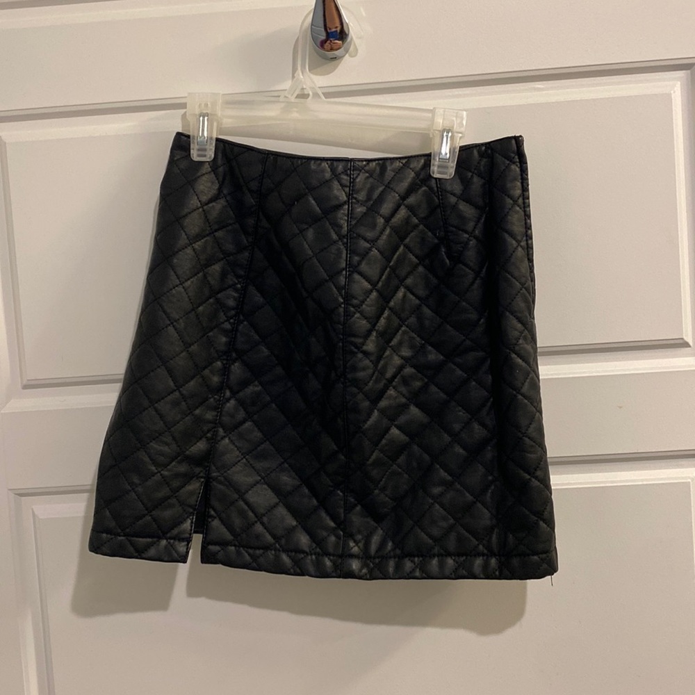 Black leather pencil skirt